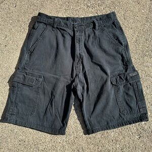 Wrangler Black Cargo shorts size 32 waist
